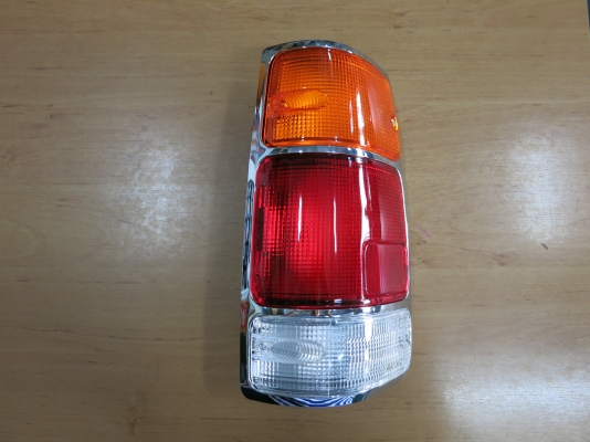 ไฟท้าย TFR แท้ห้าง ขายถูกๆครับ