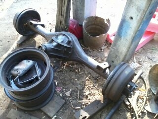 ขายเสื้อเพลาอีซูซุ 4ล้อกลาง พร้อมกระทะ2ใบ ลดราคาด่วน 13,500