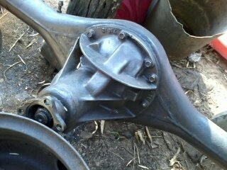 ขายเสื้อเพลาอีซูซุ 4ล้อกลาง พร้อมกระทะ2ใบ ลดราคาด่วน 13,500