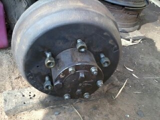 ขายเสื้อเพลาอีซูซุ 4ล้อกลาง พร้อมกระทะ2ใบ ลดราคาด่วน 13,500