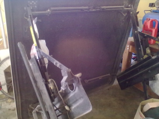 ขายฝาครอบท้ายกระบะ4ประตูของแคลี่บอย  ยกไฟฟ้า