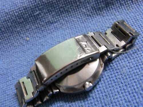 26ธ.ค.((น้าเล็ก)) นำเสนอนาฬิกาข้อมือ หลายเรือน