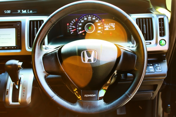 HONDA - STEPWGN - Spada 2.0 ปี 2012 HONDA - STEPWGN - Spada 2.0 ปี 2012