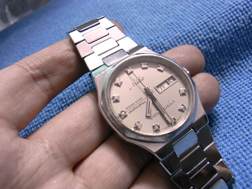 26ธ.ค.((น้าเล็ก)) นำเสนอนาฬิกาข้อมือ หลายเรือน