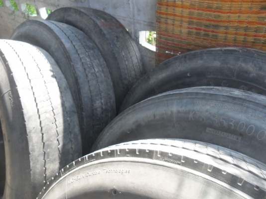 ยาง 11R22.5 สวยๆ เส้นละ 2500 บาท