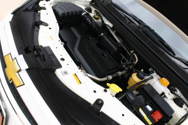 CHEVROLET - CAPTIVA - 2.4 LS AT ปี2010 สีขาว เกียร์อัตโนมัติ เครื่องเบนซิน 2400cc