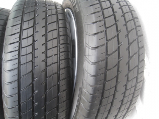 ขายกะทะล้อ Toyota Yaris ป้ายแดงขอบ15 4รู100 +ยางยางผลิตสัปดาห์ที่23 ปี13  สนใจติดต่อเล็กคลองสามครับ (081-3747940)