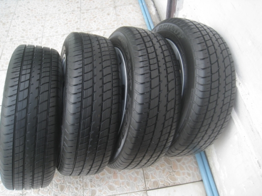 ขายกะทะล้อ Toyota Yaris ป้ายแดงขอบ15 4รู100 +ยางยางผลิตสัปดาห์ที่23 ปี13  สนใจติดต่อเล็กคลองสามครับ (081-3747940)