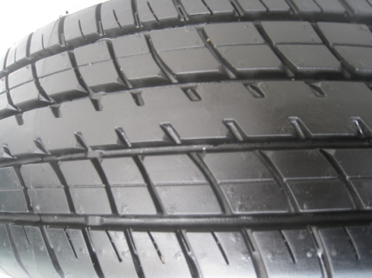 ขายกะทะล้อ Toyota Yaris ป้ายแดงขอบ15 4รู100 +ยางยางผลิตสัปดาห์ที่23 ปี13  สนใจติดต่อเล็กคลองสามครับ (081-3747940)