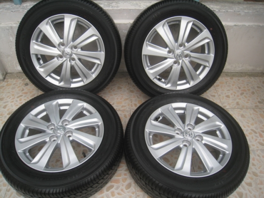 ขายล้อแม็ก new vios ป้ายแดง 15"x5.5" et45 4รู100+ยางผลิตสัปดาห์ที่ 35 ปี 13  สนใจติดต่อเล็กคลองสามครับ (081-3747940)