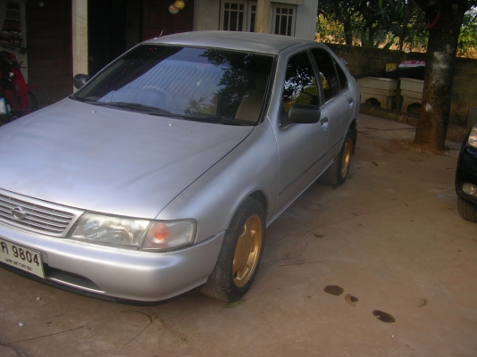 ขายนิสสัน  EX Saloon เดรื่องหัวฉีด ปี39 แอร์เย็น พวงมาลัยเพาเวอร์ กระจกไฟฟ้า เซ็นทันล็อค