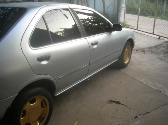 ขายนิสสัน EX Saloon เดรื่องหัวฉีด ปี39 แอร์เย็น พวงมาลัยเพาเวอร์ กระจกไฟฟ้า เซ็นทันล็อค ขายนิสสัน EX Saloon เดรื่องหัวฉีด ปี39 แอร์เย็น พวงมาลัยเพาเวอร์ กระจกไฟฟ้า เซ็นทันล็อค