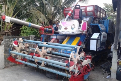 ขายรถเกี่ยวข้าวศักดิ์พัฒนา ขายรถเกี่ยวข้าวศักดิ์พัฒนา