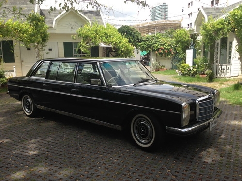 ขาย Benz W115 Limousine 1975 สีดำ