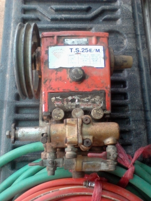 กำลังจะส่งไปให้พี กุล ที่ อ. ภูเขียวขอบคุณTruck2Handด้วยตรับขายปั้มน้ำแรงดันสูง ตราเพชร ของแท้ต้องมีเพชรเม็ดเดียว