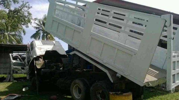 ขาย10ล้อเพลาเดียว ISUZU JCM ดั้มเครื่อง 145แรง พวงมาบังเพาเวอร์ เบรคทิพฟี่ พร้อมใช้งานครับ