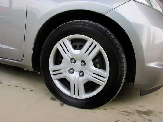 HONDA - JAZZ - i-VTEC 1.5 AT ปี2009 HONDA - JAZZ - i-VTEC 1.5 AT ปี2009