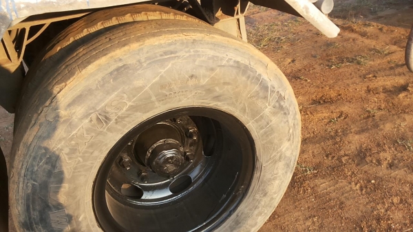 ***ขายแล้วครับขอบคุณ Truck2hand าย10ล้อพื้นเรียบ พ่วง แม่+ลูก HINO KT925 เพลาเดียว วางเครื่องHO6C Turbo วางหัวF17(ลงเล่มครบ) เครื่องแน่น แรงดี ช่วงล่างคัสซีดีไม่ปะไม่ดาม พื้นเรียบตกเหล็กพื้นเหล็กสภาพดีไม่ผุ ยางดี10เส้น หัวเก๋งดีไม่ผุ คอนโซลครบ เบรคลม ลูก