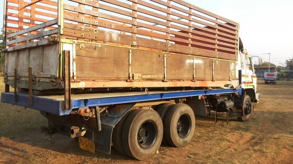 ***ขายแล้วครับขอบคุณ Truck2hand าย10ล้อพื้นเรียบ พ่วง แม่+ลูก HINO KT925 เพลาเดียว วางเครื่องHO6C Turbo วางหัวF17(ลงเล่มครบ) เครื่องแน่น แรงดี ช่วงล่างคัสซีดีไม่ปะไม่ดาม พื้นเรียบตกเหล็กพื้นเหล็กสภาพดีไม่ผุ ยางดี10เส้น หัวเก๋งดีไม่ผุ คอนโซลครบ เบรคลม ลูก