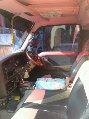 รถตู้ขายด่วน รถตู้ขายด่วน