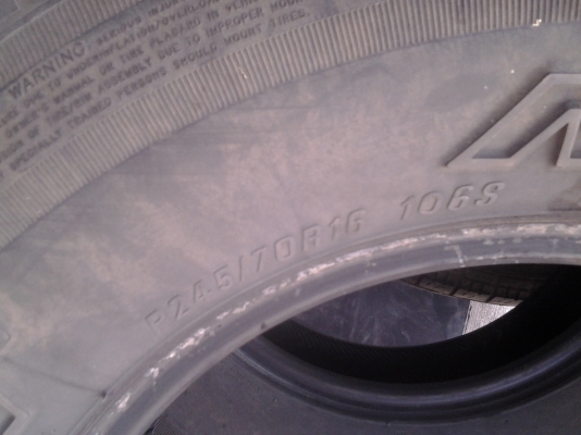 แม็กซิส 245/70/16