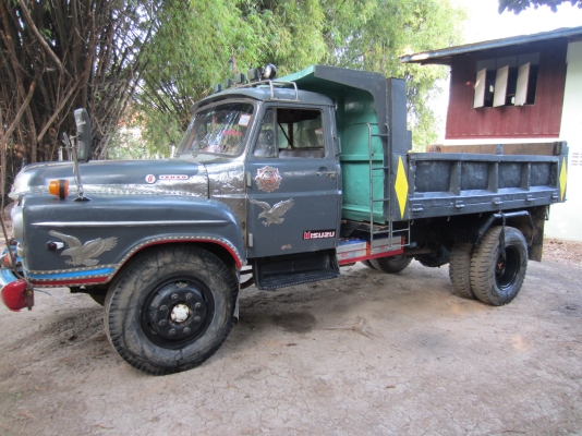 หกล้อหัวยาว TX แท้ คัซชีดีไม่มีแตกหัก เครื่อง 6BD1 165 แรงเกียร์ร๊อก 6เกียร์เดินหน้า1 เกียร์ถอย คานท้ายฟูโซ่ 6 40 ยาง\% ใหม่4เส้น พึงเปลียนมา พวงมาลัยร๊อกเพาเวอร์ เบาแรง ดั๊มขึ้นลงดี เบรคดี รถใช้งานวิ่งดินอยู่ทุกวัน ภาษีไม่ขาด ทะเบียนพร้อมโอน มีประกันปร หกล้อหัวยาว TX แท้ คัซชีดีไม่มีแตกหัก เครื่อง 6BD1 165 แรงเกียร์ร๊อก 6เกียร์เดินหน้า1 เกียร์ถอย คานท้ายฟูโซ่ 6 40 ยาง\% ใหม่4เส้น พึงเปลียนมา พวงมาลัยร๊อกเพาเวอร์ เบาแรง ดั๊มขึ้นลงดี เบรคดี รถใช้งานวิ่งดินอยู่ทุกวัน ภาษีไม่ขาด ทะเบียนพร้อมโอน มีประกันปร