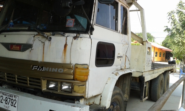 ขายรหางลากเทรนเลอร์  เลขตัวถัง FN215K  เลขเครื่องยนต์ 6D15 ทะเบียนพร้อมโอน