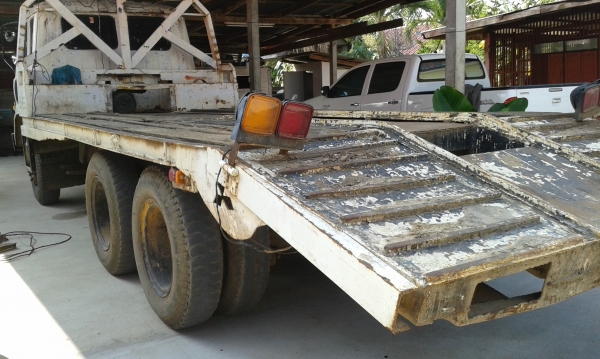 ขายรหางลากเทรนเลอร์  เลขตัวถัง FN215K  เลขเครื่องยนต์ 6D15 ทะเบียนพร้อมโอน