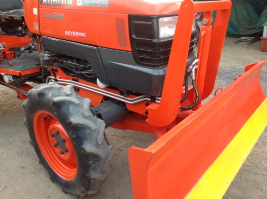 ปัญญาแทรคเตอร์มาแล้ว...จัดมาให้ครับ รีบโดยด่วน.คูโบต้า L4508 พร้อมใบมีดตราช้าง โรตาลี่ตราช้าง เล่มทะเบียนพร้อม จัดส่ง อ.คง จ. นครราชสีมา