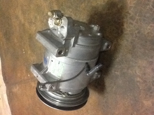 ขายคอมDkS15D 24V ราคาถูก สภาพ99\%