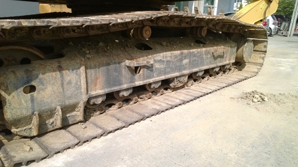 pc200-8 ใช้119xx ชม. ปี2006 สภาพยังสวย สีเดิม เครื่องดี ปั้มดี มีชุดจดทะเบียน(อินวอยล์)