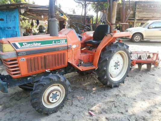 ปัญญาแทรคเตอร์มาแล้ว...จัดมาให้ครับ คูโบต้า L1-18 พร้อมผาน ตามสภาพ จัดส่ง อ.เปือยน้อย จ.ขอนแก่น