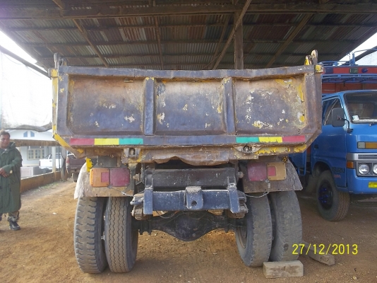 ขาย6ล้อดั้มฮีโน่KL 300 เครื่อง130แรงดั้มท้องเรือเกียร์HO 6 เกียร์เดินหน้าพร้อมโอน