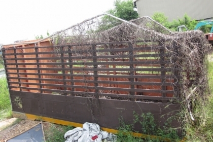 ขาย- กระบะไม้คอกสูง สำหรับใส่รถ 6 หรือ 10 ล้อ ราคา 40,000 บาท