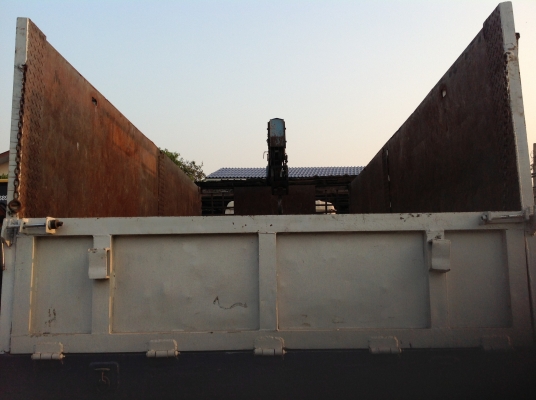 ขายด่วนๆ nissan UD ติดเครน3ตัน สภาพพร้อมใช้งาน