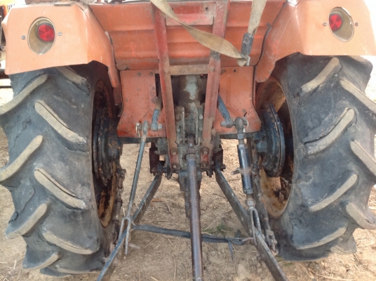 ปัญญาแทรคเตอร์มาแล้ว...จัดมาให้ครับ คูโบต้า L 2402 DT  พร้อม ใบมีด