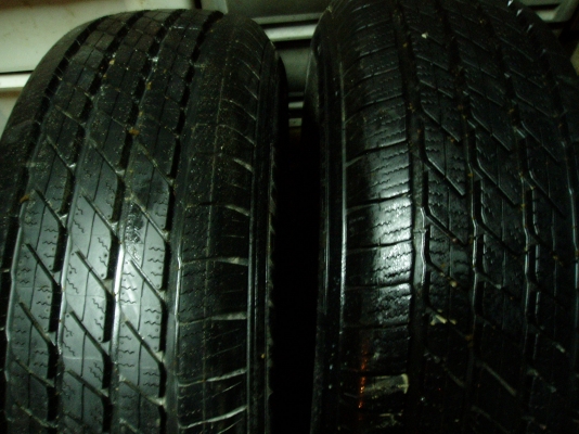 ขายยาง265.65.17.ราคาถูก2เส้นถูกๆ2000บาท