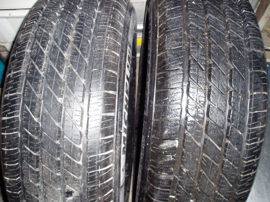 ขายยาง265.65.17.ราคาถูก2เส้นถูกๆ2000บาท