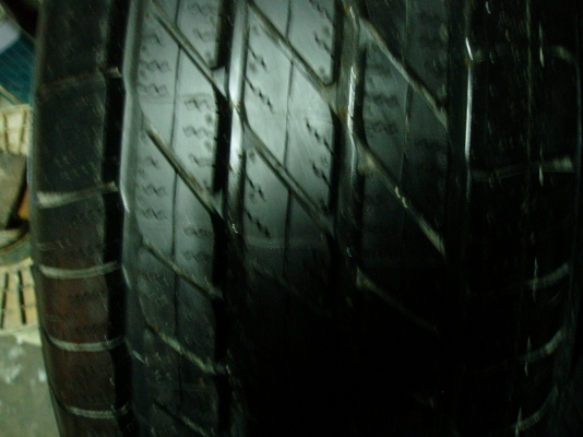 ขายยาง265.65.17.ราคาถูก2เส้นถูกๆ2000บาท