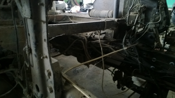 HINO PROFIA  HH341 สิบล้อหัวลาก2เพลา ขายตามสภาพ ไม่มีเครื่อง..ล้อมีครบ เล่มพร้อมภาษีไม่ขาด..หัวสวยมาก.