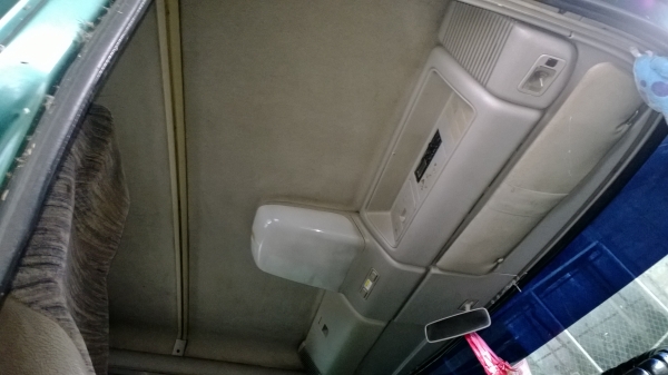 HINO PROFIA  HH341 สิบล้อหัวลาก2เพลา ขายตามสภาพ ไม่มีเครื่อง..ล้อมีครบ เล่มพร้อมภาษีไม่ขาด..หัวสวยมาก.