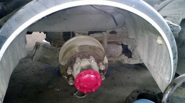 HINO PROFIA  HH341 สิบล้อหัวลาก2เพลา ขายตามสภาพ ไม่มีเครื่อง..ล้อมีครบ เล่มพร้อมภาษีไม่ขาด..หัวสวยมาก.