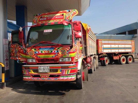 รับสมัครพนักงานขับรถบรรทุกสิบล้อดั้มพ์