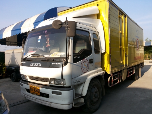 Izuzu FTR 200 แรงม้า ปี49 ยาว5.5 ม Izuzu FTR 200 แรงม้า ปี49 ยาว5.5 ม