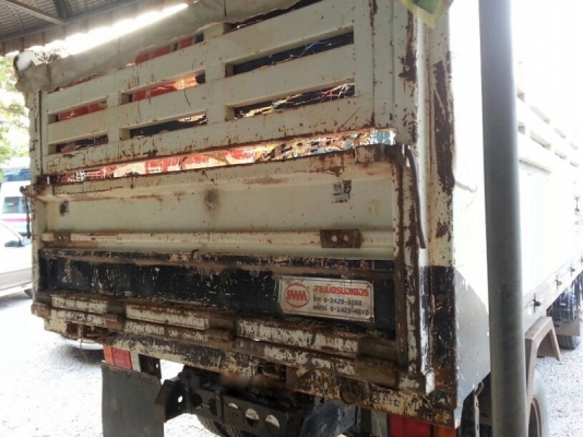 รถอีซูซุ 6 ล้อดั้ม NPR 150 แรงม้า ปี 53  ( ขาย 980,000  บาท. !!  )    ( รถวิ่ง 62,xxx กม. )  สนใจติดต่อ 081 - 6079515