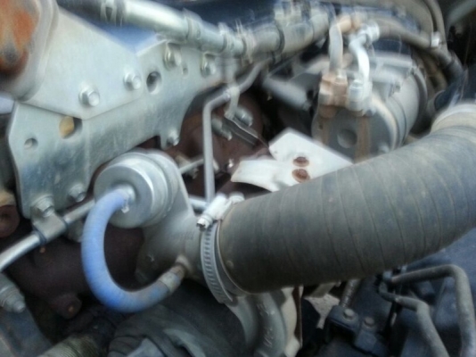 รถอีซูซุ 6 ล้อดั้ม NPR 150 แรงม้า ปี 53  ( ขาย 980,000  บาท. !!  )    ( รถวิ่ง 62,xxx กม. )  สนใจติดต่อ 081 - 6079515