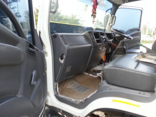 รถอีซูซุ 6 ล้อดั้ม NPR 150 แรงม้า ปี 53  ( ขาย 980,000  บาท. !!  )    ( รถวิ่ง 62,xxx กม. )  สนใจติดต่อ 081 - 6079515