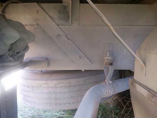 รถฮีโน่ 10 ล้อ รั่ว F17 เปลื่ยนเครื่อง 195 แรงม้า. สนใจติดต่อ 081 - 6079515