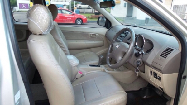 ออกรถฟรีไม่ต้องใช้เงินสักบาท วีโก้ 2.7 G เบนซิน ติด NGV ประหยัดสุดๆ นอกใน สะอาด ออกรถฟรีไม่ต้องใช้เงินสักบาท วีโก้ 2.7 G เบนซิน ติด NGV ประหยัดสุดๆ นอกใน สะอาด