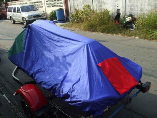 ขาย ผ้าคลุมเรือเจ๊ทสกี ราคา 1,300--1,500 บาท